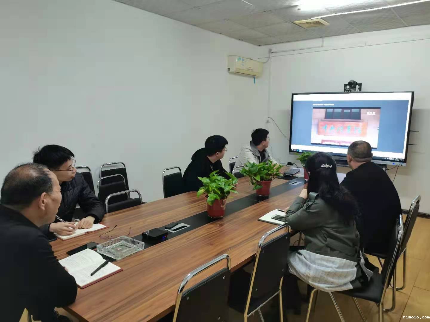 4d2032f7ebd00fe2e7f697f9fd9d5a9.jpg 4d2032f7ebd00fe2e7f697f9fd9d5a9.jpg